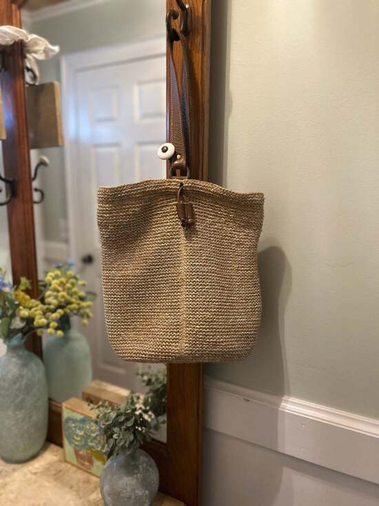 Lauren Alexandra Straw Woven Tote Bag, Summer Boho Resort Market Style - Picture 2 of 9